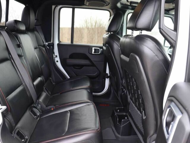 Джип Другая 2020 в Киеве на Automoto.ua Белый Джип Другая, объемом двигателя 3.6 л и пробегом 46 тыс. км за 22000 $, фото 10 на Automoto.ua