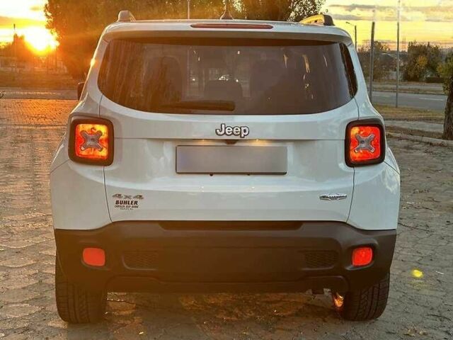 Белый Джип Другая, объемом двигателя 2.4 л и пробегом 77 тыс. км за 8600 $, фото 4 на Automoto.ua