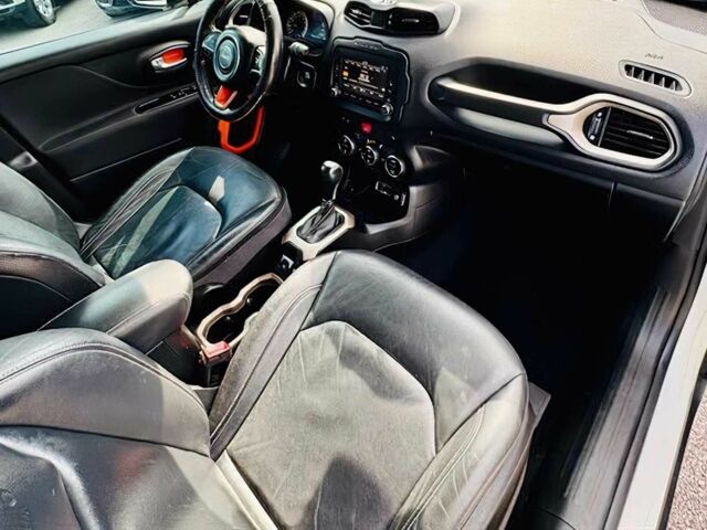 Джип Другая 2016 в Кропивницком (Кировограде) на Automoto.ua Белый Джип Другая, объемом двигателя 2.4 л и пробегом 73 тыс. км за 5600 $, фото 9 на Automoto.ua