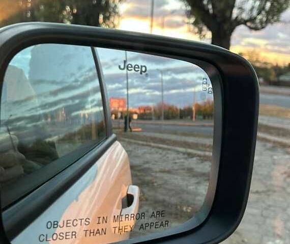 Белый Джип Другая, объемом двигателя 2.4 л и пробегом 77 тыс. км за 8600 $, фото 13 на Automoto.ua