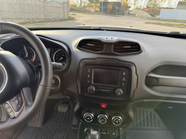 Білий Джип Інша, об'ємом двигуна 2.4 л та пробігом 177 тис. км за 13900 $, фото 16 на Automoto.ua