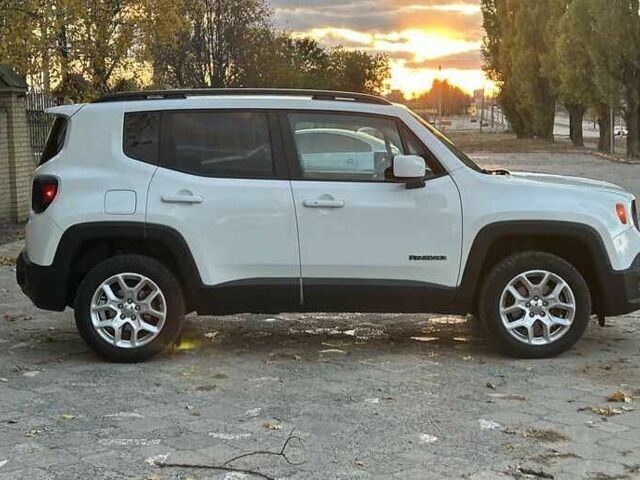 Белый Джип Другая, объемом двигателя 2.4 л и пробегом 77 тыс. км за 8600 $, фото 6 на Automoto.ua