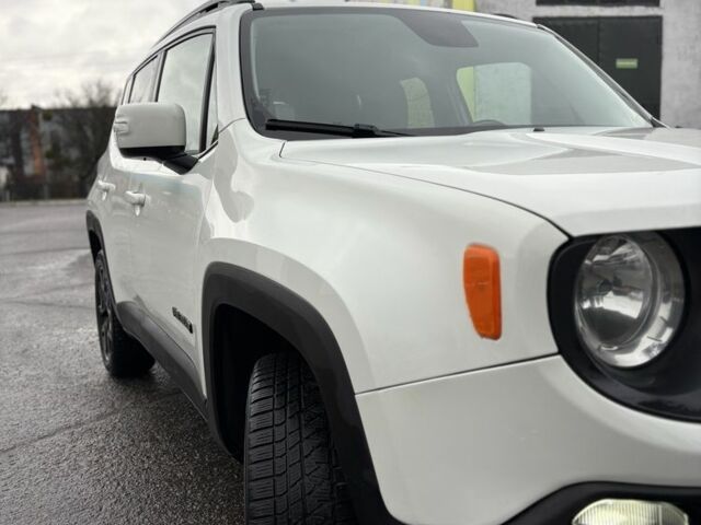 Білий Джип Інша, об'ємом двигуна 2.4 л та пробігом 230 тис. км за 12300 $, фото 7 на Automoto.ua