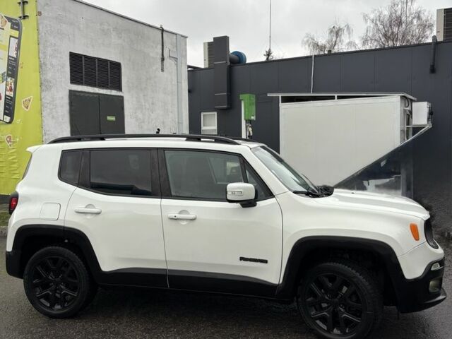 Білий Джип Інша, об'ємом двигуна 2.4 л та пробігом 230 тис. км за 12300 $, фото 9 на Automoto.ua