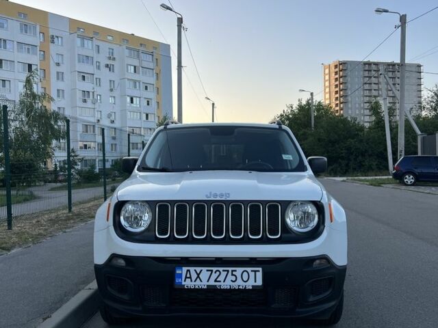 Белый Джип Другая, объемом двигателя 2.4 л и пробегом 111 тыс. км за 13000 $, фото 1 на Automoto.ua