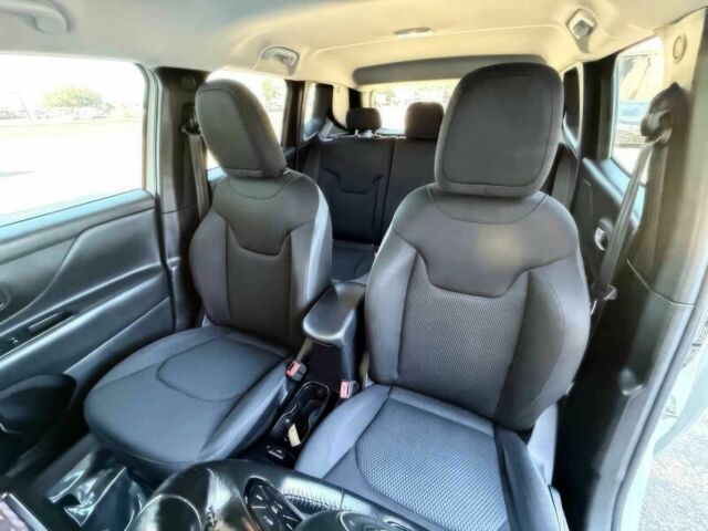 Белый Джип Другая, объемом двигателя 2.4 л и пробегом 34 тыс. км за 10200 $, фото 9 на Automoto.ua