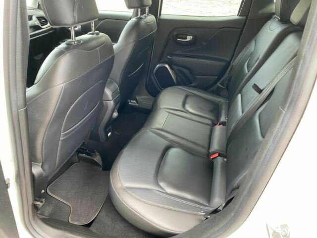 Белый Джип Другая, объемом двигателя 2.4 л и пробегом 47 тыс. км за 7100 $, фото 12 на Automoto.ua