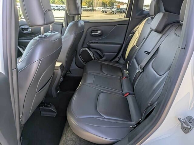 Белый Джип Другая, объемом двигателя 2.4 л и пробегом 40 тыс. км за 7100 $, фото 11 на Automoto.ua