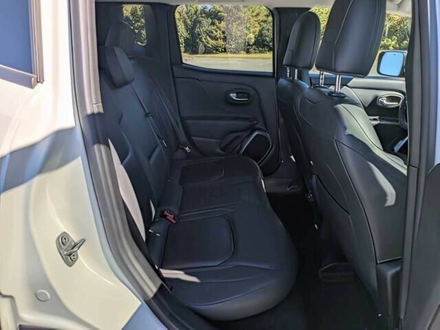 Белый Джип Другая, объемом двигателя 2.4 л и пробегом 40 тыс. км за 7100 $, фото 12 на Automoto.ua