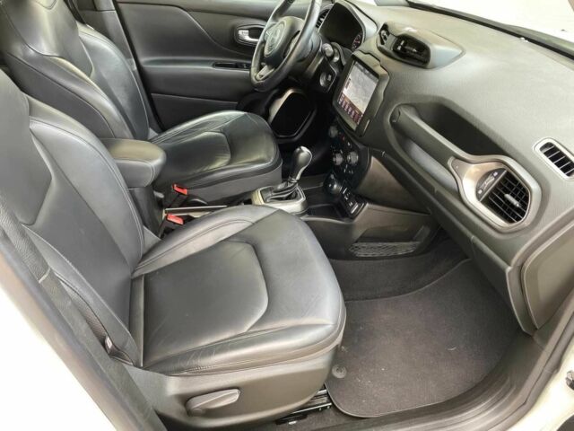 Белый Джип Другая, объемом двигателя 2.4 л и пробегом 47 тыс. км за 7100 $, фото 8 на Automoto.ua