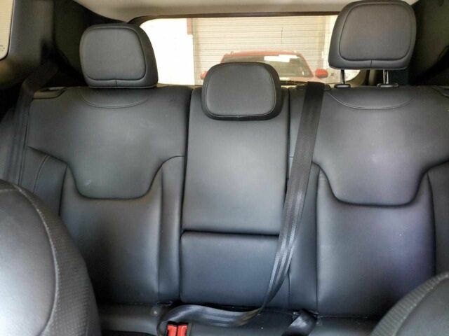 Белый Джип Другая, объемом двигателя 1.3 л и пробегом 70 тыс. км за 2500 $, фото 9 на Automoto.ua