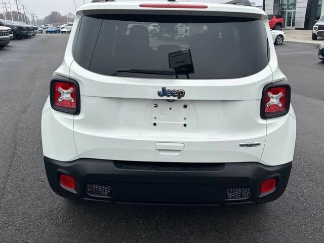 Белый Джип Другая, объемом двигателя 2.4 л и пробегом 32 тыс. км за 4000 $, фото 4 на Automoto.ua