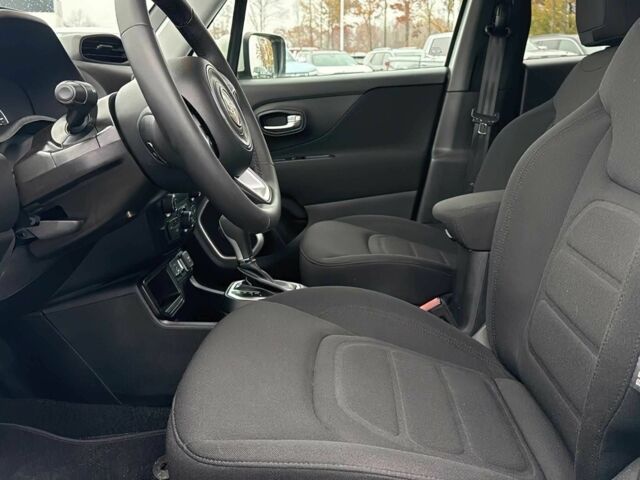 Белый Джип Другая, объемом двигателя 2.4 л и пробегом 32 тыс. км за 4000 $, фото 10 на Automoto.ua