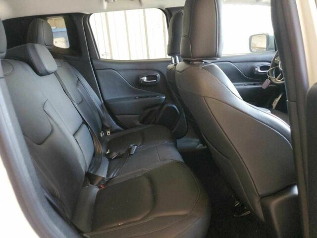 Белый Джип Другая, объемом двигателя 1.3 л и пробегом 70 тыс. км за 2500 $, фото 10 на Automoto.ua