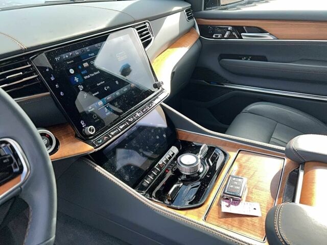 Белый Джип Другая, объемом двигателя 3 л и пробегом 18 тыс. км за 23000 $, фото 7 на Automoto.ua