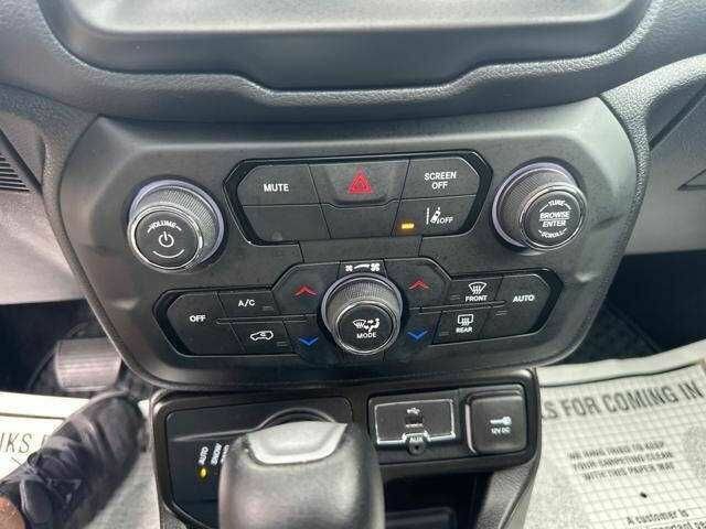 Белый Джип Другая, объемом двигателя 1.3 л и пробегом 24 тыс. км за 7000 $, фото 16 на Automoto.ua