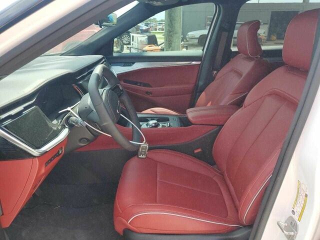 Белый Джип Другая, объемом двигателя 0 л и пробегом 4 тыс. км за 35000 $, фото 7 на Automoto.ua