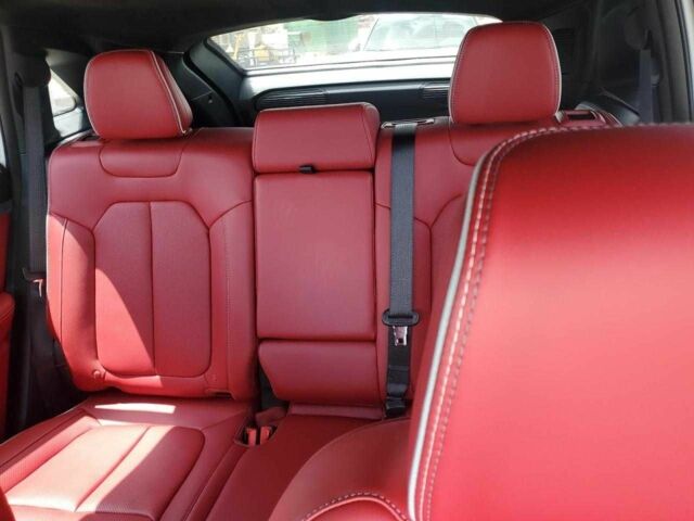 Белый Джип Другая, объемом двигателя 0 л и пробегом 4 тыс. км за 35000 $, фото 9 на Automoto.ua