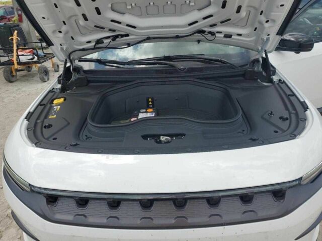 Белый Джип Другая, объемом двигателя 0 л и пробегом 4 тыс. км за 35000 $, фото 6 на Automoto.ua