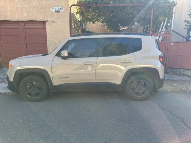 Бежевый Джип Другая, объемом двигателя 2.4 л и пробегом 83 тыс. км за 11950 $, фото 4 на Automoto.ua