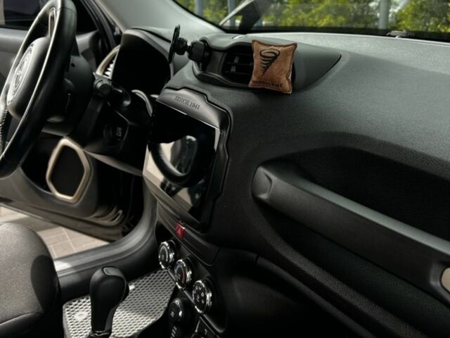 Черный Джип Другая, объемом двигателя 2.4 л и пробегом 121 тыс. км за 13000 $, фото 22 на Automoto.ua