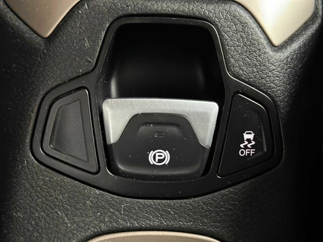 Черный Джип Другая, объемом двигателя 2.4 л и пробегом 313 тыс. км за 12500 $, фото 19 на Automoto.ua