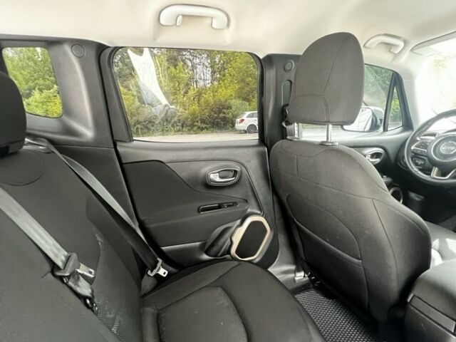 Черный Джип Другая, объемом двигателя 2.4 л и пробегом 121 тыс. км за 13000 $, фото 6 на Automoto.ua