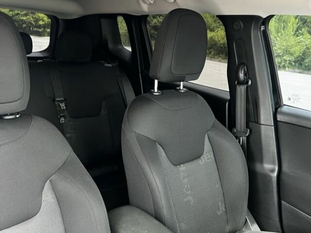 Черный Джип Другая, объемом двигателя 2.4 л и пробегом 121 тыс. км за 13000 $, фото 15 на Automoto.ua