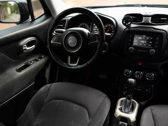 Черный Джип Другая, объемом двигателя 2.4 л и пробегом 178 тыс. км за 9700 $, фото 6 на Automoto.ua