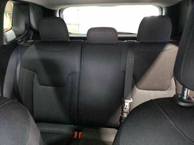 Черный Джип Другая, объемом двигателя 2.4 л и пробегом 96 тыс. км за 2500 $, фото 9 на Automoto.ua