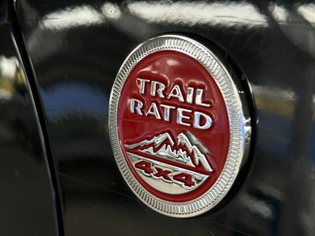 Черный Джип Другая, объемом двигателя 0 л и пробегом 103 тыс. км за 12300 $, фото 5 на Automoto.ua