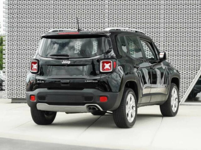 Черный Джип Другая, объемом двигателя 2.4 л и пробегом 44 тыс. км за 1100 $, фото 4 на Automoto.ua