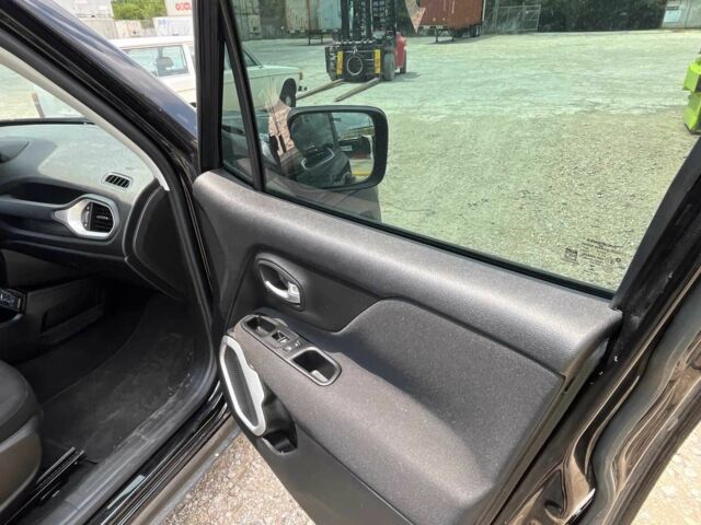 Черный Джип Другая, объемом двигателя 2.4 л и пробегом 93 тыс. км за 3500 $, фото 10 на Automoto.ua