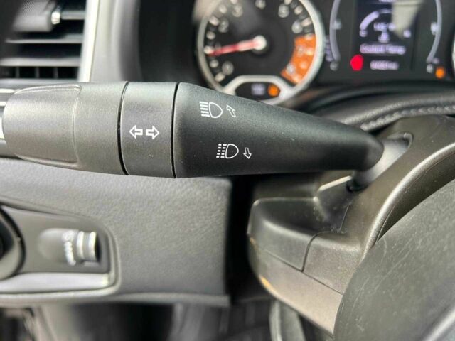 Чорний Джип Інша, об'ємом двигуна 2.4 л та пробігом 152 тис. км за 10940 $, фото 17 на Automoto.ua