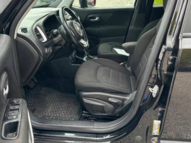 Черный Джип Другая, объемом двигателя 2.4 л и пробегом 40 тыс. км за 10400 $, фото 5 на Automoto.ua