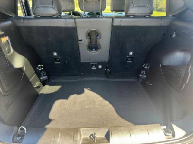 Черный Джип Другая, объемом двигателя 1.3 л и пробегом 35 тыс. км за 14000 $, фото 11 на Automoto.ua