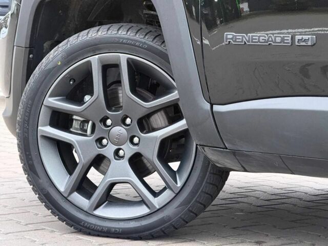 Чорний Джип Інша, об'ємом двигуна 2.4 л та пробігом 43 тис. км за 16850 $, фото 13 на Automoto.ua