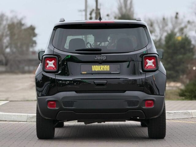 Чорний Джип Інша, об'ємом двигуна 2.4 л та пробігом 43 тис. км за 16850 $, фото 4 на Automoto.ua