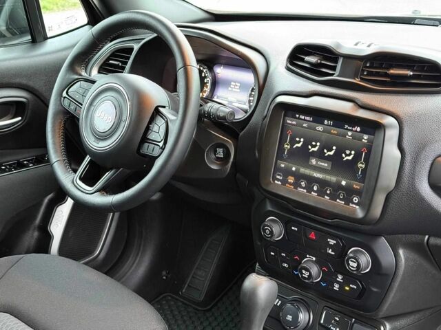 Чорний Джип Інша, об'ємом двигуна 2.4 л та пробігом 43 тис. км за 16850 $, фото 14 на Automoto.ua