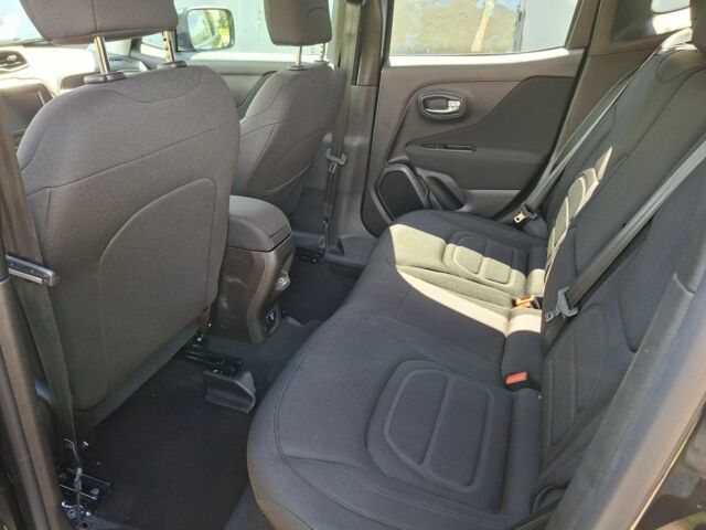 Черный Джип Другая, объемом двигателя 2.4 л и пробегом 38 тыс. км за 14500 $, фото 7 на Automoto.ua