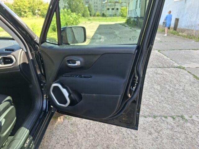 Черный Джип Другая, объемом двигателя 2.4 л и пробегом 38 тыс. км за 14500 $, фото 12 на Automoto.ua