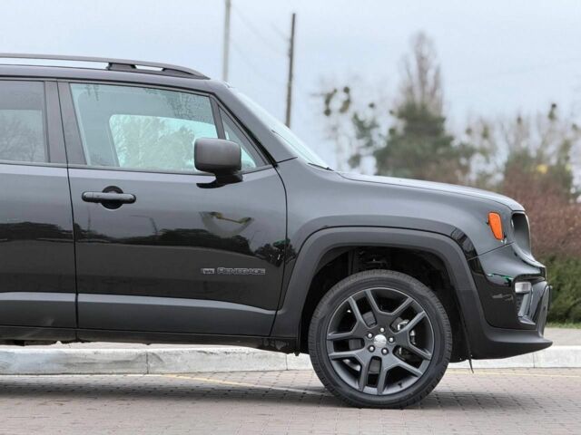 Чорний Джип Інша, об'ємом двигуна 2.4 л та пробігом 43 тис. км за 16850 $, фото 12 на Automoto.ua