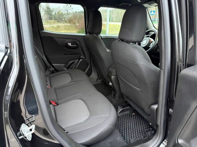 Чорний Джип Інша, об'ємом двигуна 2.4 л та пробігом 43 тис. км за 16850 $, фото 16 на Automoto.ua