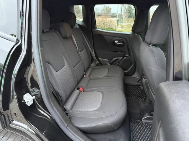 Чорний Джип Інша, об'ємом двигуна 2.4 л та пробігом 43 тис. км за 16850 $, фото 15 на Automoto.ua