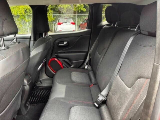 Красный Джип Другая, объемом двигателя 2.4 л и пробегом 60 тыс. км за 5200 $, фото 8 на Automoto.ua