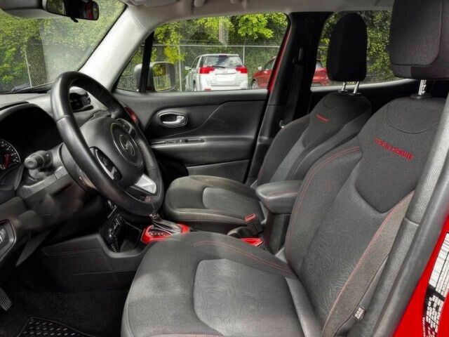 Красный Джип Другая, объемом двигателя 2.4 л и пробегом 60 тыс. км за 5200 $, фото 4 на Automoto.ua