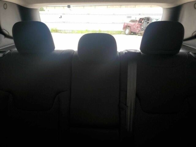 Красный Джип Другая, объемом двигателя 2.4 л и пробегом 69 тыс. км за 5000 $, фото 9 на Automoto.ua