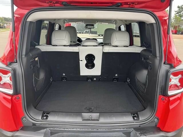 Красный Джип Другая, объемом двигателя 2.4 л и пробегом 50 тыс. км за 4000 $, фото 13 на Automoto.ua