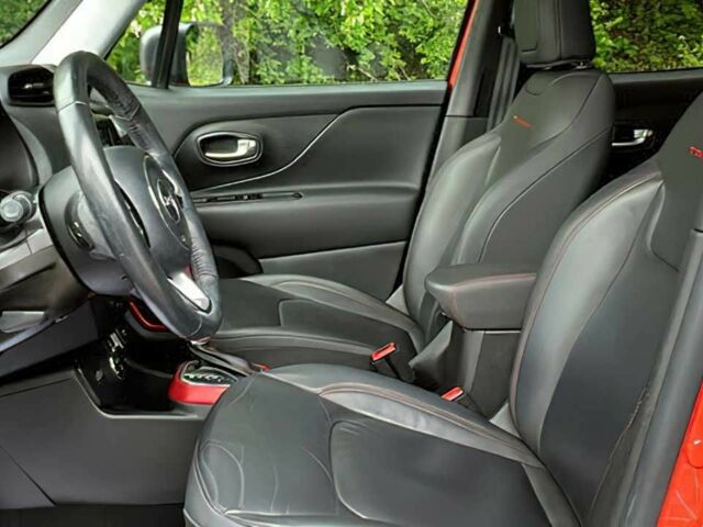 Джип Другая 2021 в Днепре (Днепропетровске) на Automoto.ua Красный Джип Другая, объемом двигателя 1.3 л и пробегом 26 тыс. км за 10100 $, фото 7 на Automoto.ua