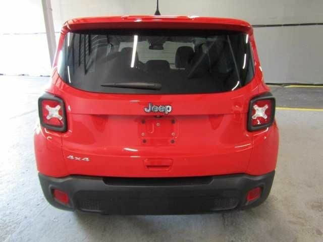 Червоний Джип Інша, об'ємом двигуна 2.4 л та пробігом 13 тис. км за 12100 $, фото 8 на Automoto.ua